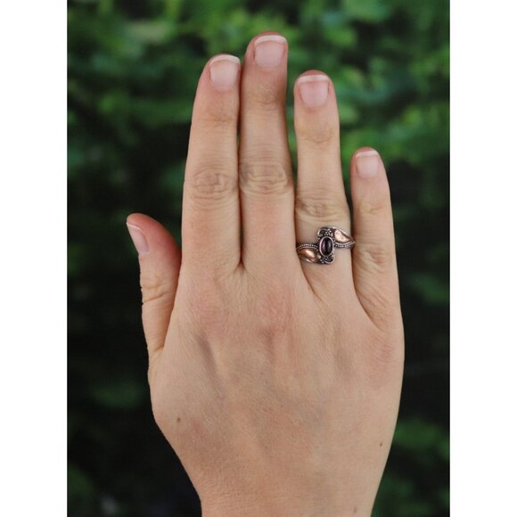 Sterling Silver Natural Garnet Ring Size 6 1/4 - Picture 3 of 7